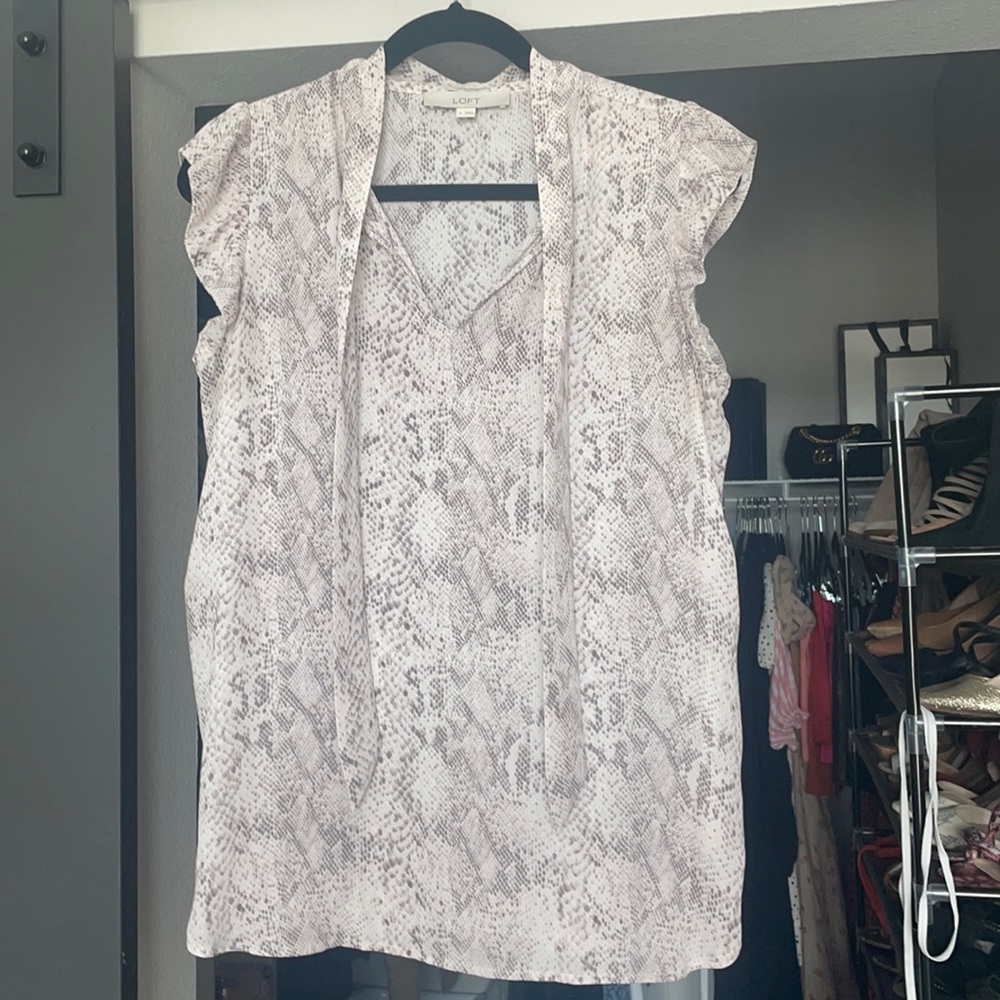 Pussy bow blouse